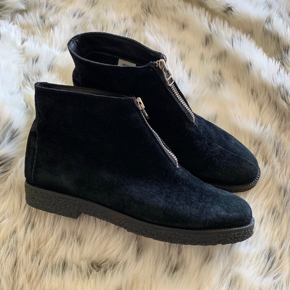 La CANADIENNE Shoes - La Canadienne Suede Booties